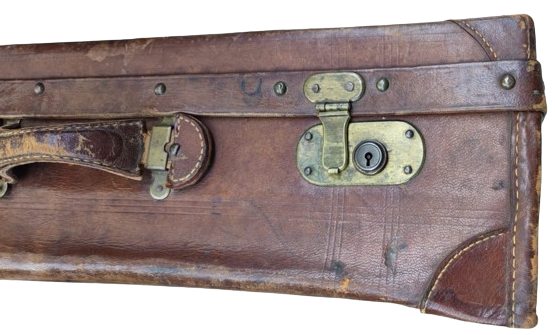 OSMANLI TAMAMI YARMA DERİ  SARI KİLİT SİSTEMLİ EL DİKİŞ VE YAPIM KOSELERİ PARCA TAKVİYELİ ORTO BOY BAVUL