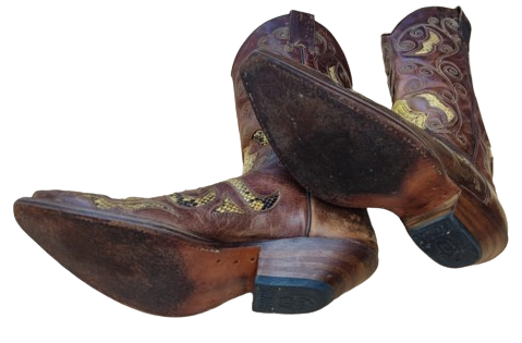 SENDRA USA ÖZEL TASARIM COWBOY WESTERN BOOTS KAHVERENGİ KOVBOY CİZMESİ TİMSAH DERİSİ EL DİKİM  TABAN KISMI YARMA KOSELE YUMURTA TOPUK 42 NUMARA 