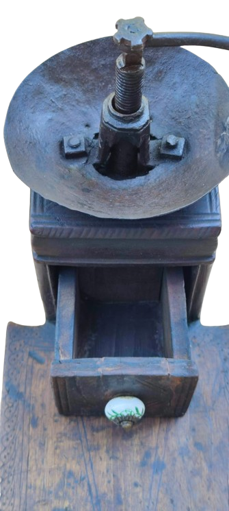 OSMANLI USTA EL İSİ YAPIMI KOMPLE MASİF AHŞAP KISMI İSLEMELİ KAHVE DEGİRMENİ CANAK KISMI GÖGME DEMİR 