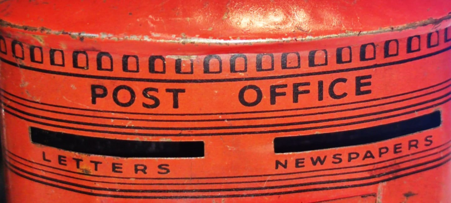 1940 POSTA KUTUSU FORMUNDA TENEKE ÇAD VADISI  KIRMIZI POSTA KUTUSU  POSTANE  KRALIYET POSTA KUTUSU ÖRNEGİ