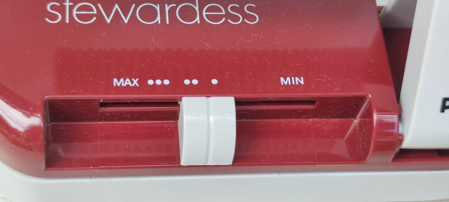 UTU PHILIPS STE WARDESS TERMOSTATLI ISI AYARLI KATLANIR BORDO KREM RENKDE BAKALİT CELİK TABANLI SEYEHAT UTU