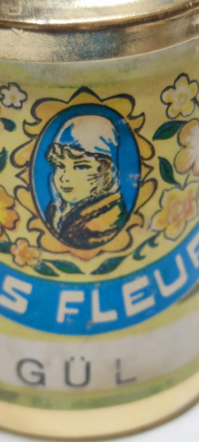 MIS FLEUR ESANSLARI HACCA GİDENLERİN KADIN HACILARIN KULLANDIGI SURDUGU KADIN HACI KOKUSU GÜL YAGI ESANSI 