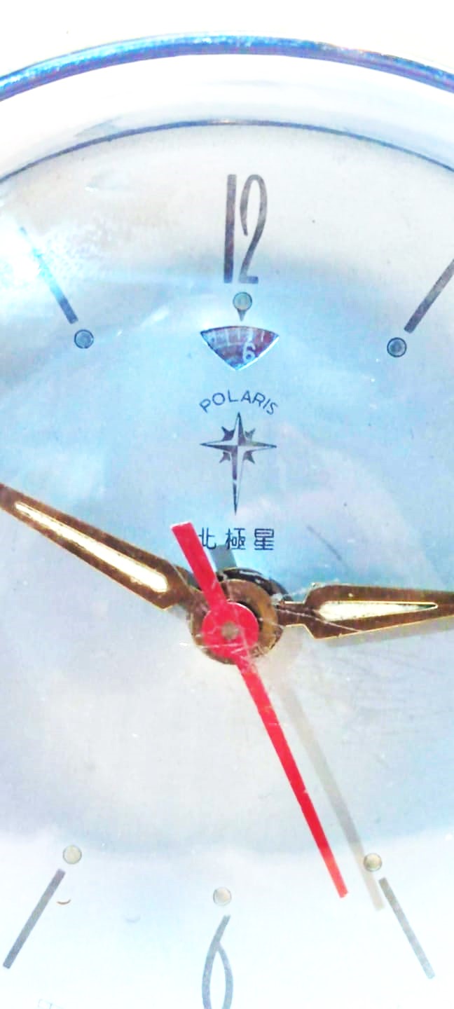 POLARIS CLOCK MEKANİK KURMALI ALARMLI MASA SAATİ METAL KASA FOSFORLU AKREP YELKOVAN VE  RAKAMLAR 