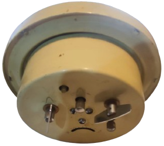 POLARIS CLOCK MEKANİK KURMALI ALARMLI MASA SAATİ METAL KASA FOSFORLU AKREP YELKOVAN VE  RAKAMLAR 