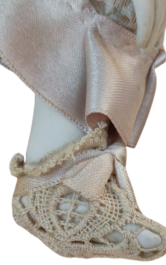 L'ARCOBALENO TOYS  BABY PORCELAİN MARCHIO DI FABBRICA SERTİFİKALI PANTOLON YELEK ELBİSELİ İTALYAN TAS BEBEK