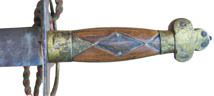 İSPONYOL KORSAN KILICI ELDEN KACMAMASI İÇİN İP EL SARILIR BALCAK KISIM PİRİNC VE AHŞAP BALCAGIN UST TOPUZ KISMINDA BİR KAC İŞARET BULUNMAKTA 