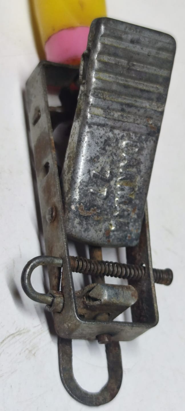 1950 CAKMAK 77 YERLİ TAŞLI MEKANİK METAL SERT RENKLİ  PLASTİK SAPLI MUTFAK OCAK YAKMA TUTUŞTURMA ALEVLENDİRME CAKMAGI