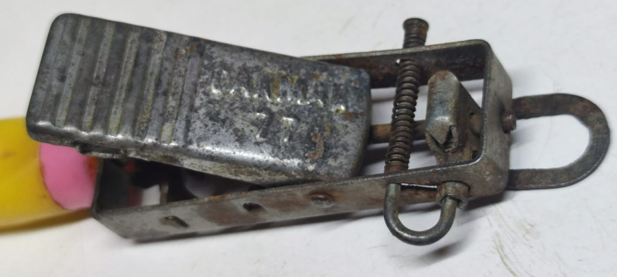 1950 CAKMAK 77 YERLİ TAŞLI MEKANİK METAL SERT RENKLİ  PLASTİK SAPLI MUTFAK OCAK YAKMA TUTUŞTURMA ALEVLENDİRME CAKMAGI