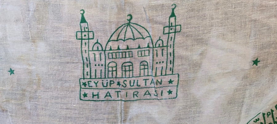 1950 EYUP SUTLAN HATIRASI SAL ESARP KENARLARI CEPECEVRE YESİL IGNE OYASI UZERİ AHSAP KALIP EL BASKI BEYAZ UZERİNE YESİL