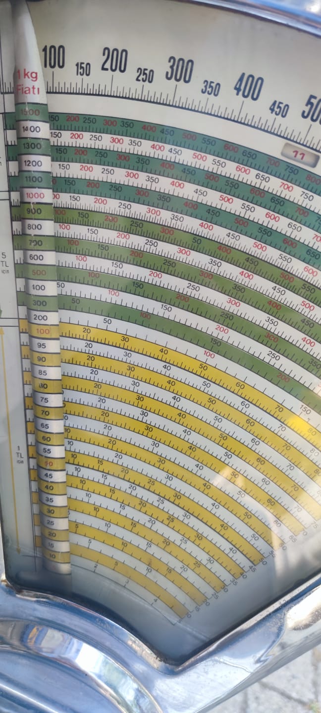 1970 WARTBURG ALMAN İBRELİ TERAZİ TEK KEFELİ ÜZERİ AYAR DAMGALI HER TARAFI KROMCELİK CALISAN ON ARKA CAMLI KADRAN 