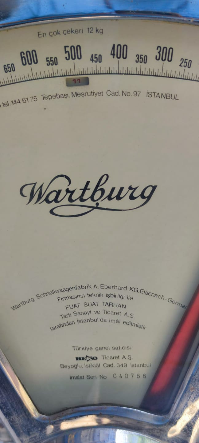 1970 WARTBURG ALMAN İBRELİ TERAZİ TEK KEFELİ ÜZERİ AYAR DAMGALI HER TARAFI KROMCELİK CALISAN ON ARKA CAMLI KADRAN 