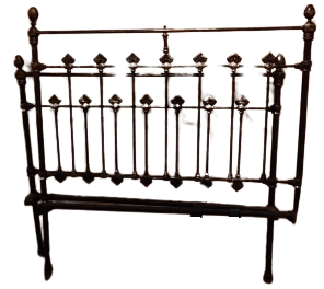 1920 TEK KİŞİLİK METAL DÖKÜM PİRİNÇ VE SARI PARCALARIN BİRLESİMİYLE TARASLANMIS COK GÖSTERİSLİ KARYOLA