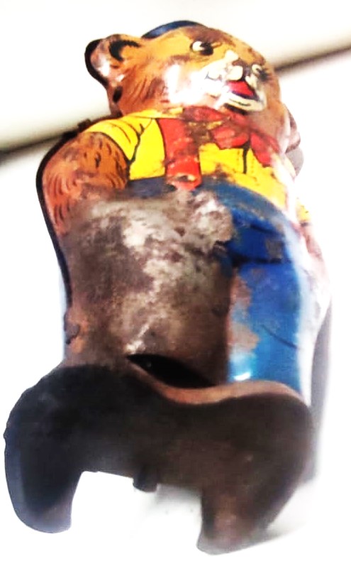 1950 J,CHEİM & CO MADE İN USA TENEKE KURMALI DANS EDEN AYI TAMAMI MEKANIK ARKADAN KURMALI 