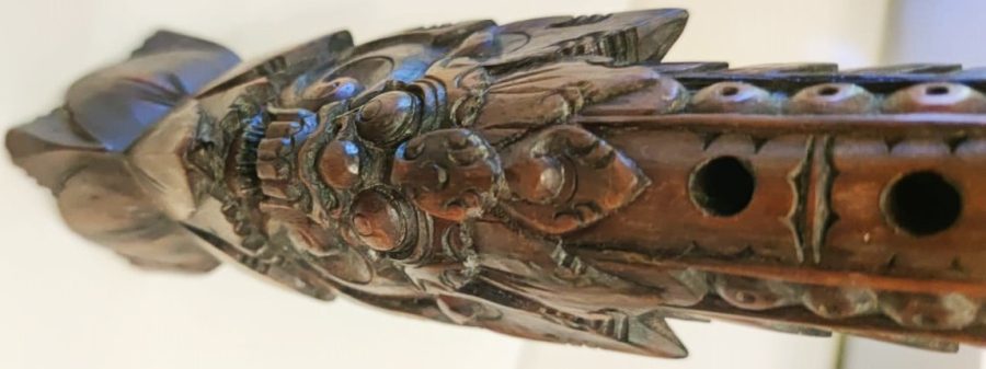 AHSAP ÜZERİ KOMPLE  EL İŞCİLİKLİ OYMA FULUT ENDENOZYA ALTI ADET ONDE BİR ARKADA NOTA BASMA YERİ VARDIR