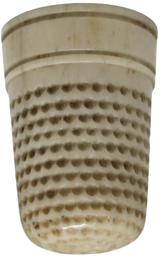 OSMANLI FİL DİSİ EL YAPIM NADİR DİKİS DİKERKEN İGNEYİ İTMEDE KULLANINA YÜKSÜK ÜZERİ BİR COK İGNE YUVASI  BULUNAN YUKSUK