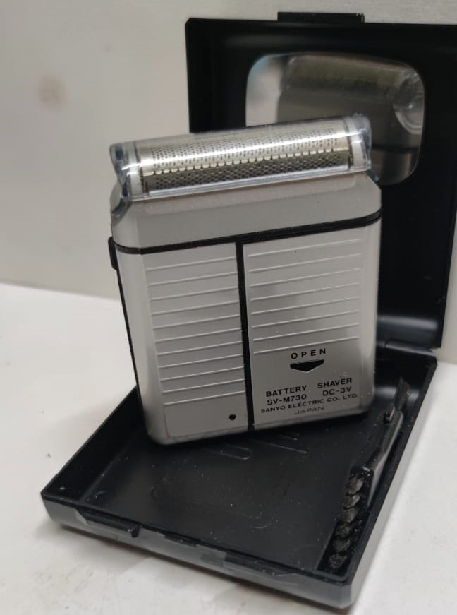 SANYO SV M730 BATTERY SHAVER  DC 3 V SANYO ELECTRIC CO LTD JAPAN PİLLİ TRAS MAKİNESİ SEYEHAT İCİN