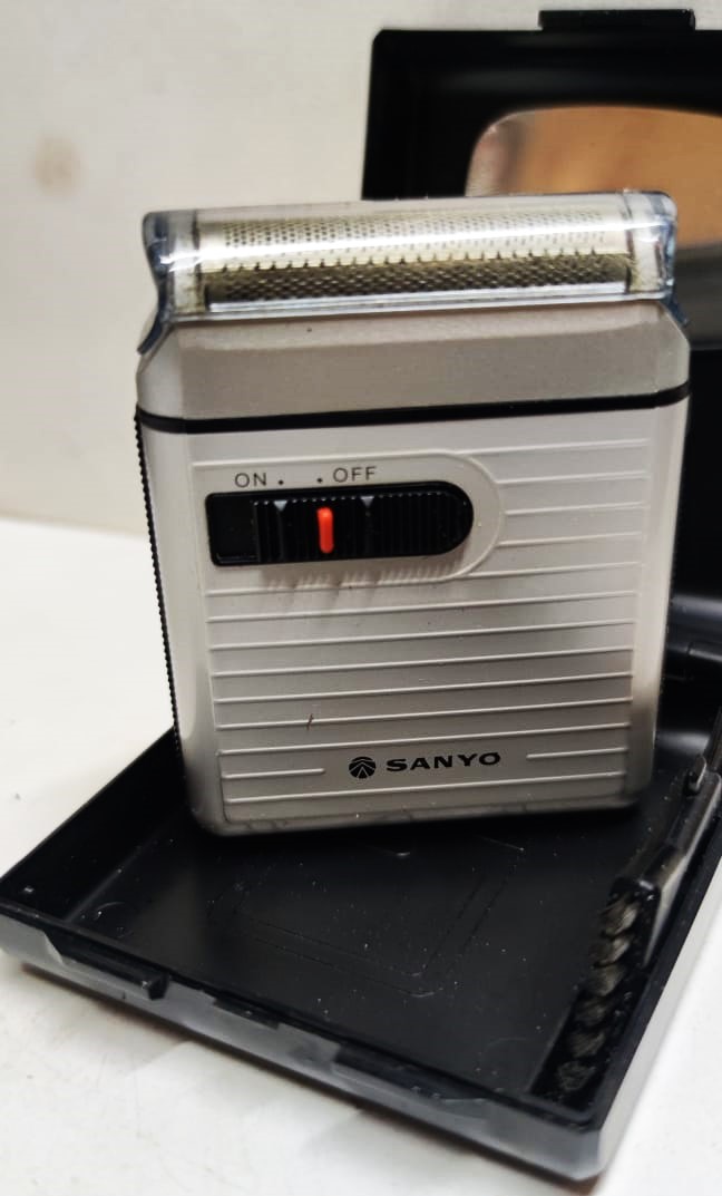 SANYO SV M730 BATTERY SHAVER  DC 3 V SANYO ELECTRIC CO LTD JAPAN PİLLİ TRAS MAKİNESİ SEYEHAT İCİN