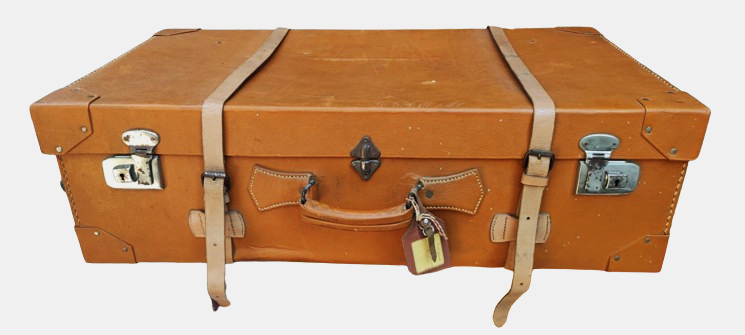 1950 SEYAHAT GARDOROP BAVUL EL DİKİS TABA RENK BAGLAMA KAYISLI  METAL KİLİT SAG VE SOL OTDA MANDALLI TASIMA KULPLU İC AYRIM PARCALI