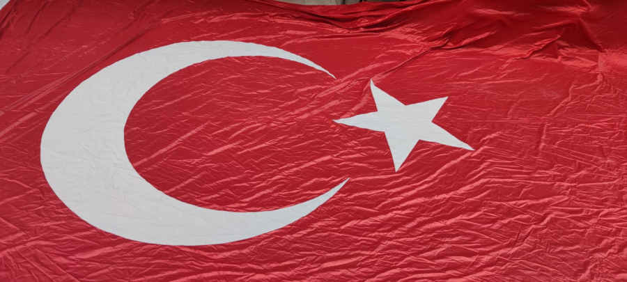 1960 SUMERBANK PAMUKLU DOKUMA KUMAŞA AY YILDIZI AYRICA DİKİLEREK BÜYÜK BOY TÜRK BAYRAK 