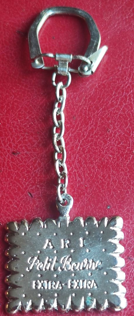 ARI PETİT BEURRE BİSKUVI FORMUNDA METAL ANAHTARLIK