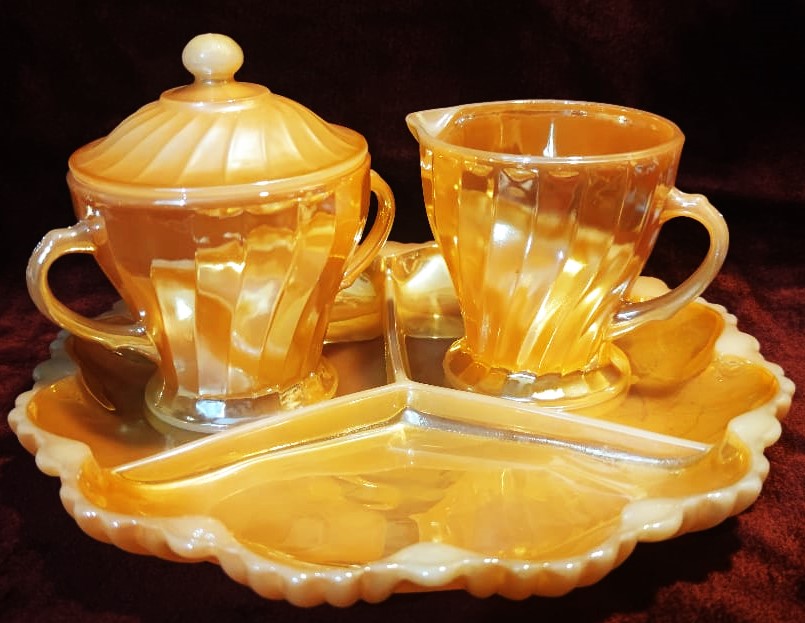 1970 ORJİNAL USA AMERİKAN ANGKOR HOCKİNG  OVEN PROOF SUTLUK SEKERLİK TEPSİ SERVİS SUNUM TAKIMI 