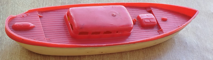 İBRİŞİM PLASTİK YERLİ MİKA TEKNE KIRMIZI KREM RENKDE