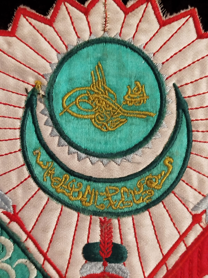 700 YIL ANISINA CIKARILAN OSMANLI DEVLET ARMASI 