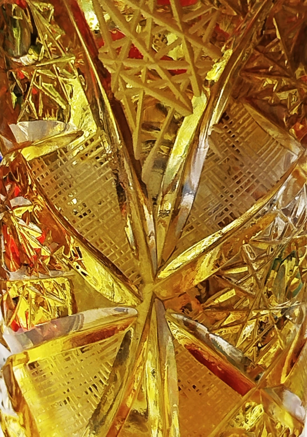 1960 KOMPLE KAPAGINA KADAR  KESME CAM KOLANYA PARFUM ŞİŞE 