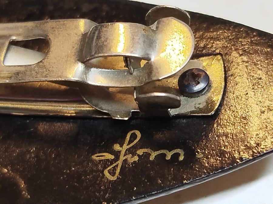 AHSAP LAKE KENARLAR ALTIN DÖRE İŞLEME İCİ  MENEKSELER OLAN OZEL TASARIM SAC TOKASI