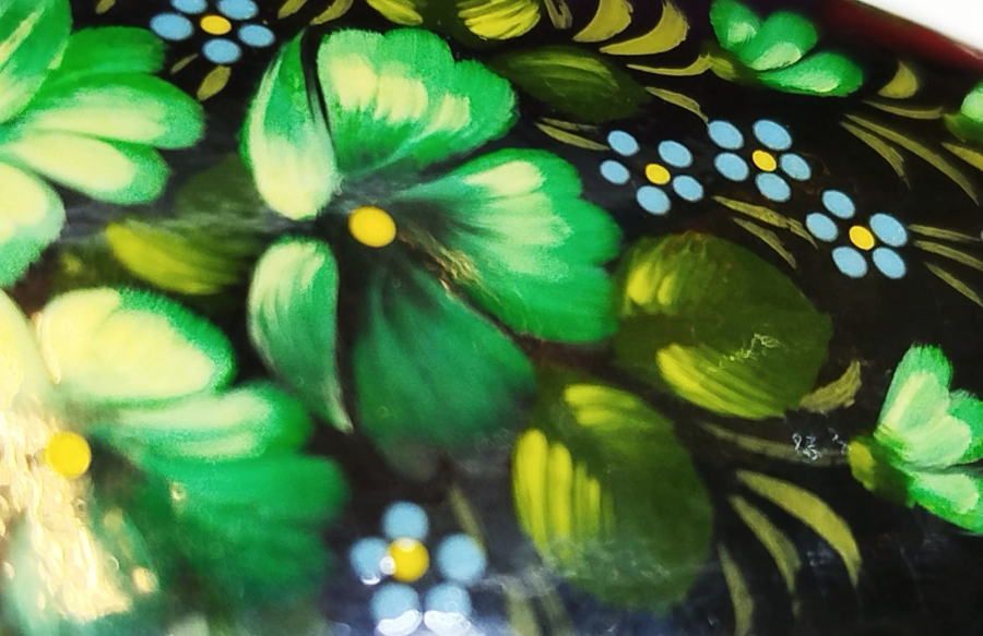 AHSAP LAKE KENARLAR ALTIN DÖRE İŞLEME İCİ  MENEKSELER OLAN OZEL TASARIM SAC TOKASI