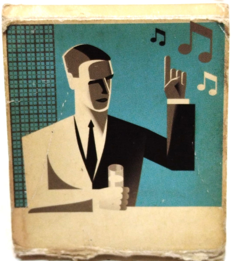 KULUP RAKI REKLAMLI KİBRİT ELİNDE BARDAK SARKI SOYLEYEN ADAM