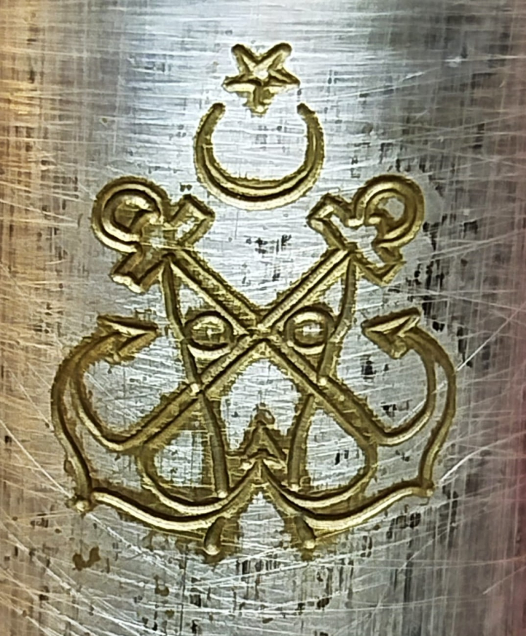 1950 TÜRKİYE DENİZCİLİK İŞLETMELERİ PİRİNC GÜMÜŞ KAPLAMA  KARANFİLLİK ÜZERİ CIPALI İŞLİ  VAZO 