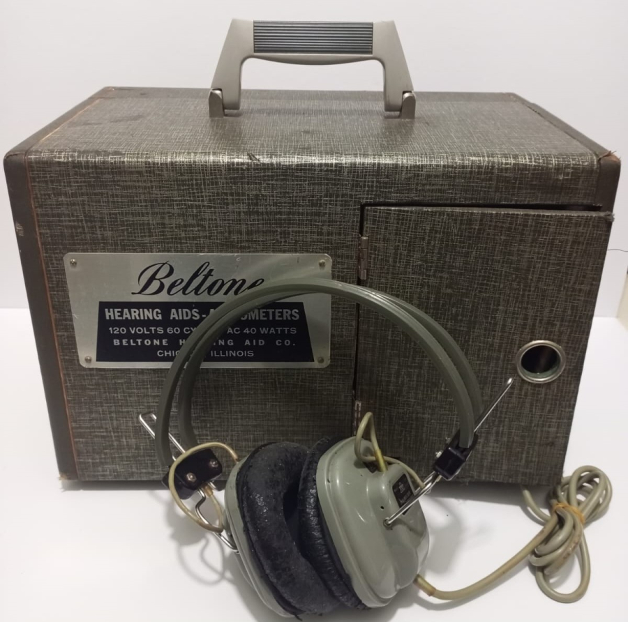 1960 BELTONE HEARING AIDS AUDIOMETERS KULAK DUYUMA TEST KONTROL CİHAZI ORJİNAL  KULAKLIKLI
