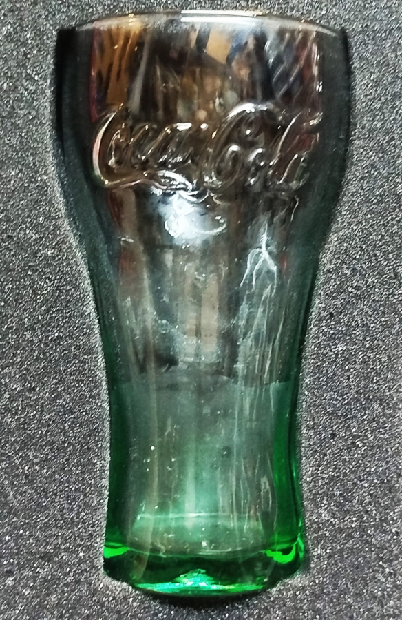 THE PAUSE THAT REFRESHES DRINK COCA COLA TENEKE KUTUSUNDA TAKIM