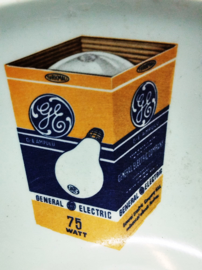 GENERAL ELECTİRİC  AMPULLERİ  VE FLUORESANTLARI BOZUK PARA UZERİ TABAGI