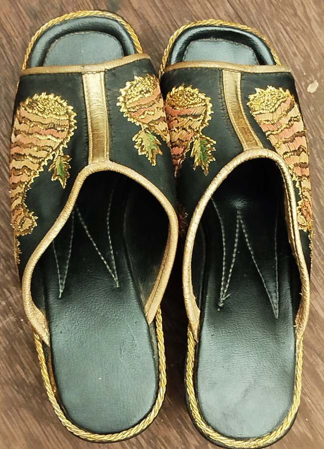 1970 YENİ GELİN TERLİGİ ÜZERİ BONCUL PUL OSMANLI DESEN EL İŞLEME 