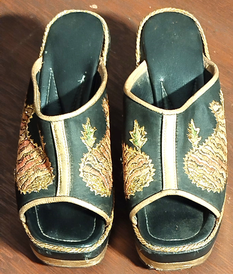 1970 YENİ GELİN TERLİGİ ÜZERİ BONCUL PUL OSMANLI DESEN EL İŞLEME 