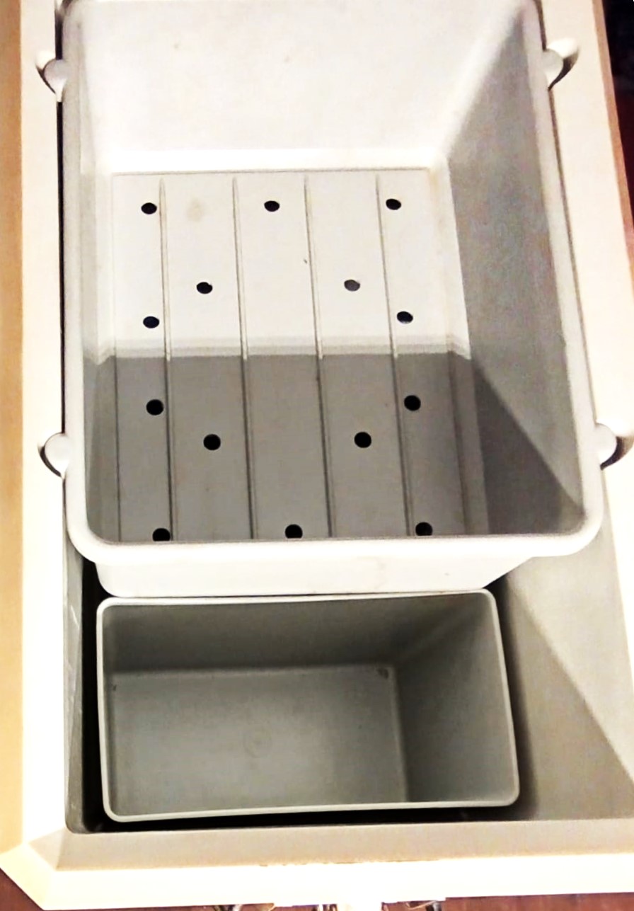 1970 STYL MERBOLİN BUZLUK KARAVAN KAMP SOUK TUTUCU 20 LİTRELİK 