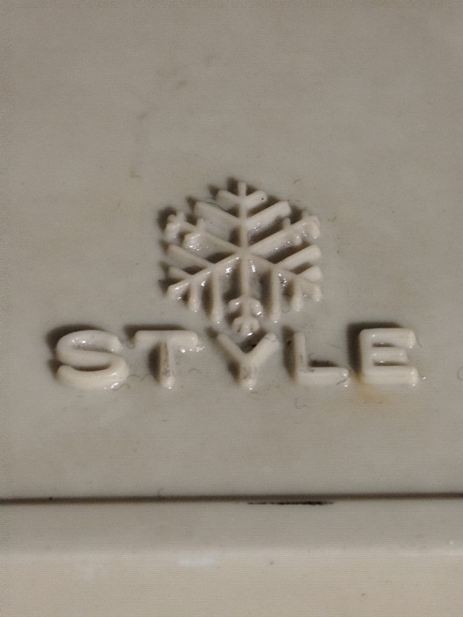 1970 STYL MERBOLİN BUZLUK KARAVAN KAMP SOUK TUTUCU 20 LİTRELİK 