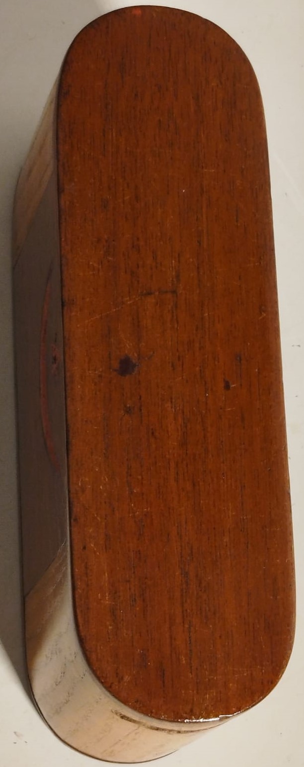 OSMANLI AHSAP UZERİ OYMA HİLAL VE YILDIZLI BOZUK VE KAGIT PARA ATMA YERLERİ OLAN  KUMBARA