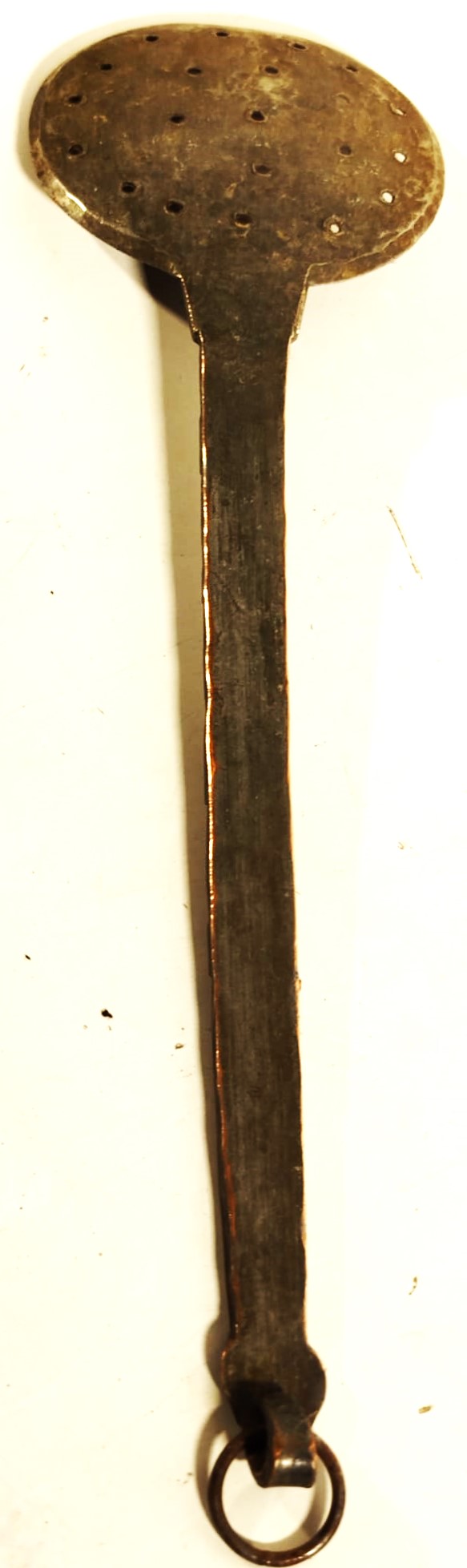 OSMANLI TEKKE İŞİ DÖGME TEK PARCA  BAKIR SAP KISMI SICAK DÖGME EL İŞCİLİKLİ SÜZGEÇLİ DELİKLİ KEPÇE