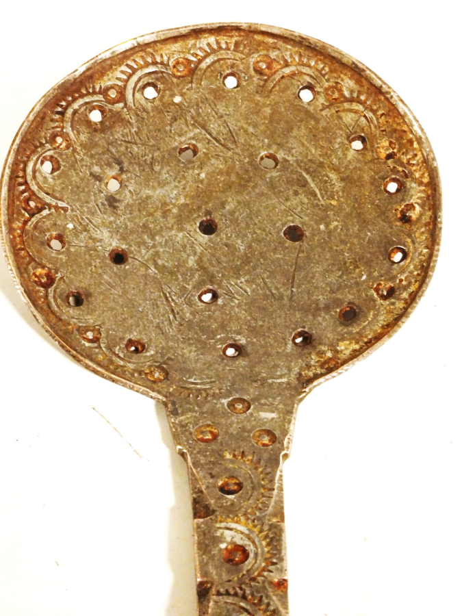 OSMANLI TEKKE İŞİ DÖGME TEK PARCA  BAKIR SAP KISMI SICAK DÖGME EL İŞCİLİKLİ SÜZGEÇLİ DELİKLİ KEPÇE