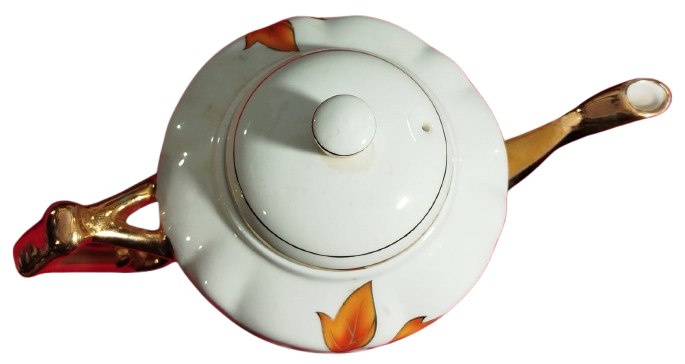 PORSELEN KAPAKLI CAY POTU UZERİ CİCEKLİ VE ALTIN CEKME KULP VE EMZİK KISMI 