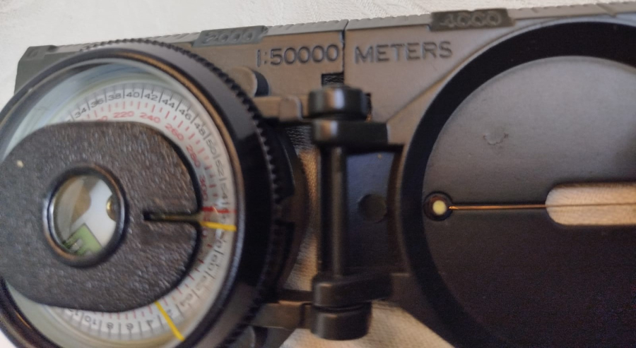 ASKERİ PUSULA  50 KM ENGINEER DIRECTION LENSATIC COMPASS METAL ALUMİNYUM KASA