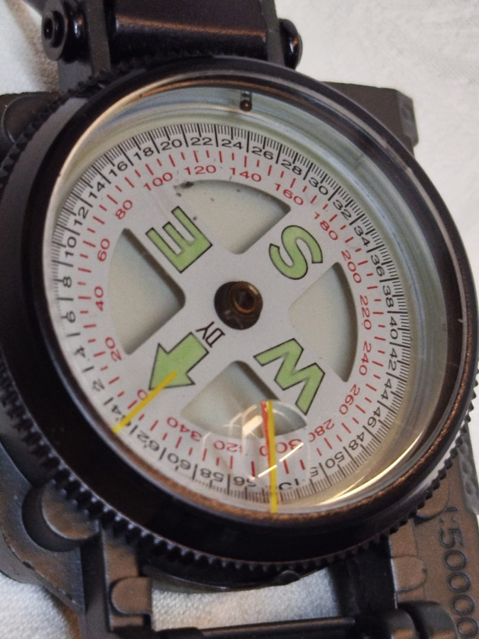 ASKERİ PUSULA  50 KM ENGINEER DIRECTION LENSATIC COMPASS METAL ALUMİNYUM KASA