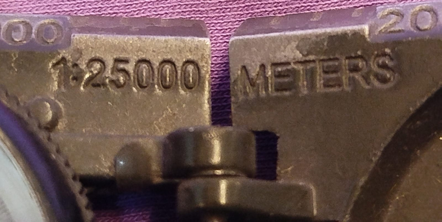 ASKERİ PUSULA  25 KM ENGINEER DIRECTION LENSATIC COMPASS METAL ALUMİNYUM KASA