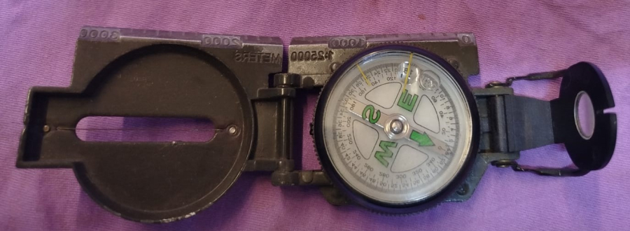 ASKERİ PUSULA  25 KM ENGINEER DIRECTION LENSATIC COMPASS METAL ALUMİNYUM KASA