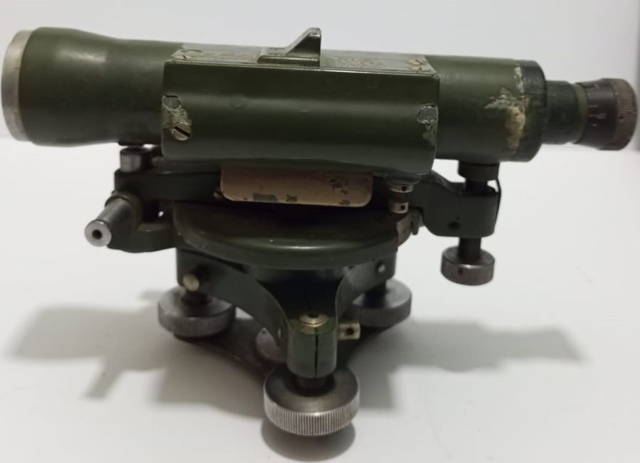 MOM BUDAPEST TEODOLIT KUTUSUNDA HARİTA İŞARETLEME BELİRLEME MEKANİK METAL ÖLCÜ ALETİ