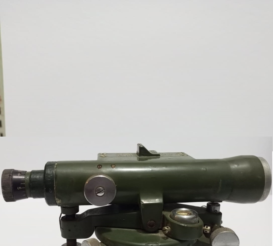 MOM BUDAPEST TEODOLIT KUTUSUNDA HARİTA İŞARETLEME BELİRLEME MEKANİK METAL ÖLCÜ ALETİ