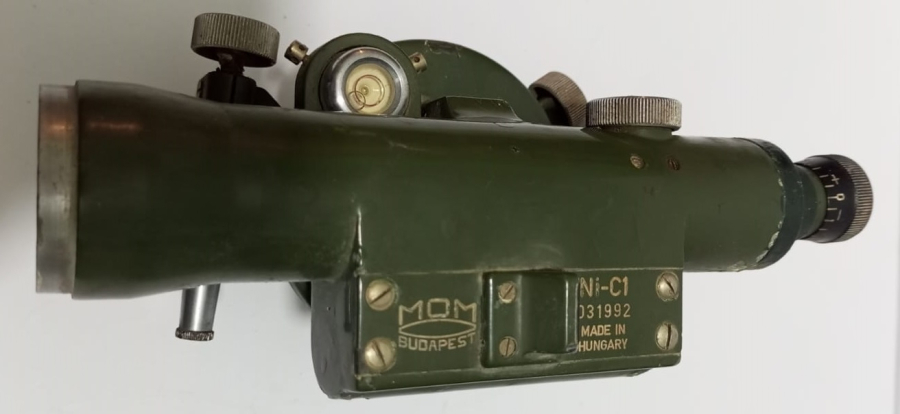 MOM BUDAPEST TEODOLIT KUTUSUNDA HARİTA İŞARETLEME BELİRLEME MEKANİK METAL ÖLCÜ ALETİ